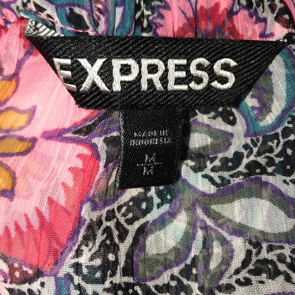 Express Top - Picture 4 of 4
